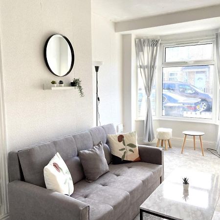 Kisobi Home Bedroom 1 Kingston upon Hull Eksteriør bilde