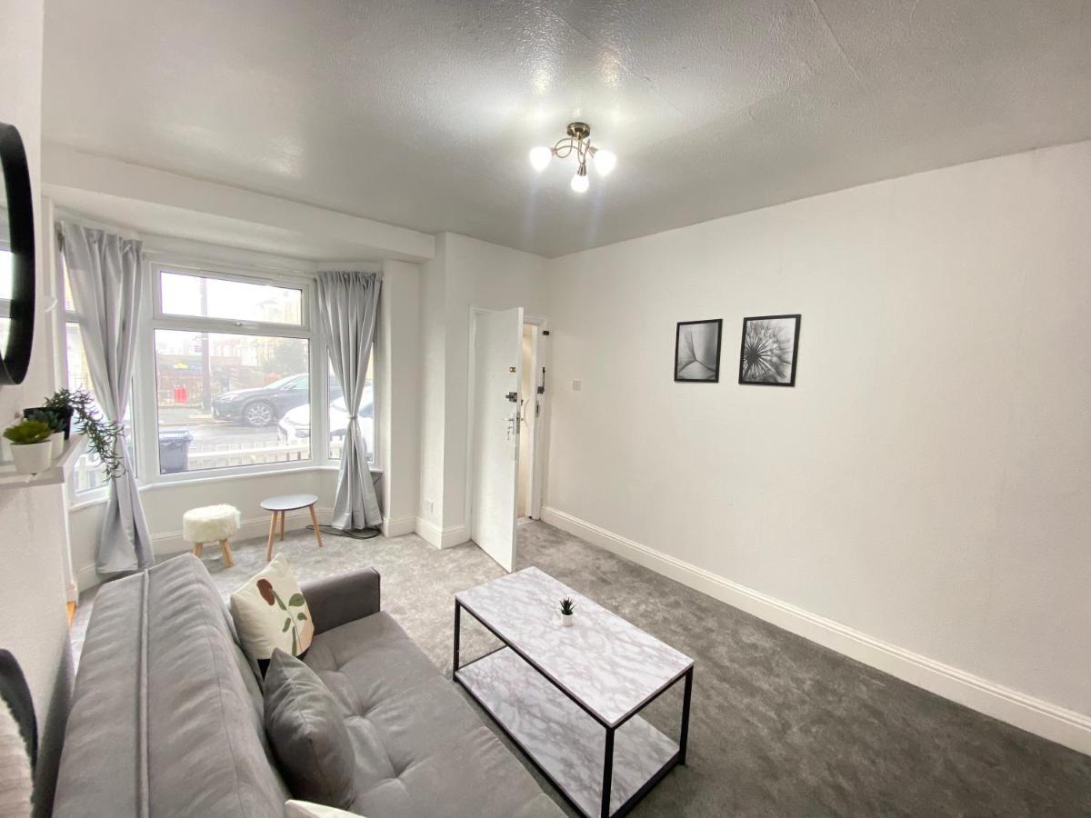 Kisobi Home Bedroom 1 Kingston upon Hull Eksteriør bilde