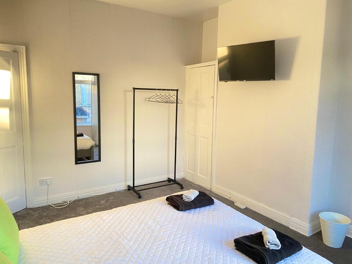 Kisobi Home Bedroom 1 Kingston upon Hull Eksteriør bilde