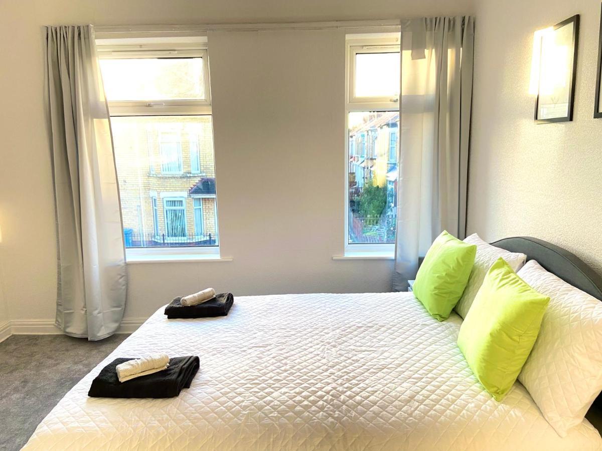 Kisobi Home Bedroom 1 Kingston upon Hull Eksteriør bilde