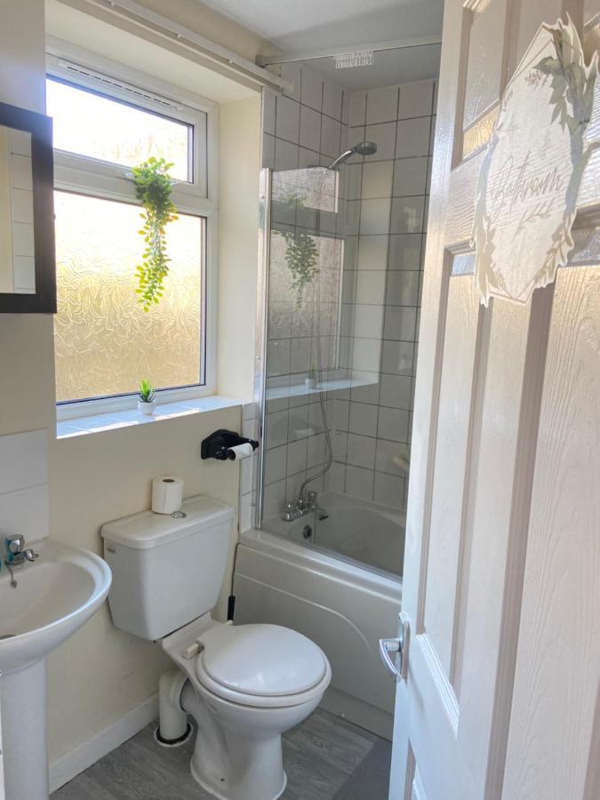 Kisobi Home Bedroom 1 Kingston upon Hull Eksteriør bilde